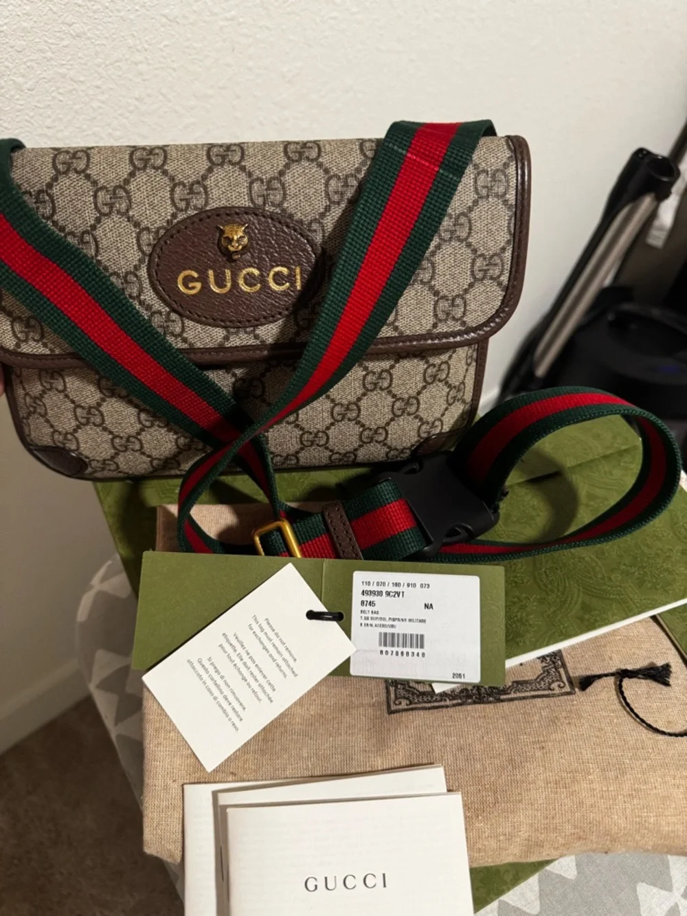 Gucci Beige GG Supreme Canvas Messenger with Green-Red Web Strap.
